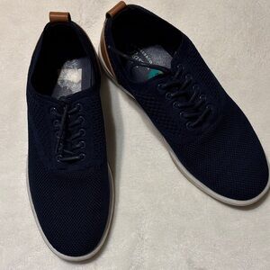 Bass Dark Blue Men's Sneakers with Tan Accents